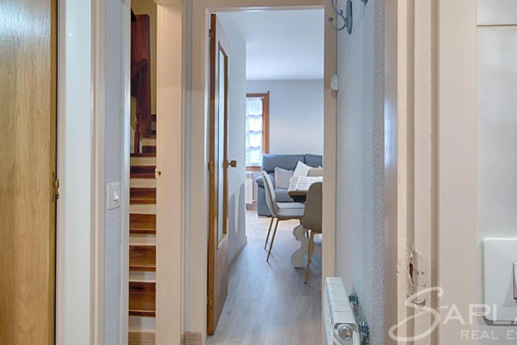 Saplan Real Estate Pensaueth Villa Salardu Ngoại thất bức ảnh